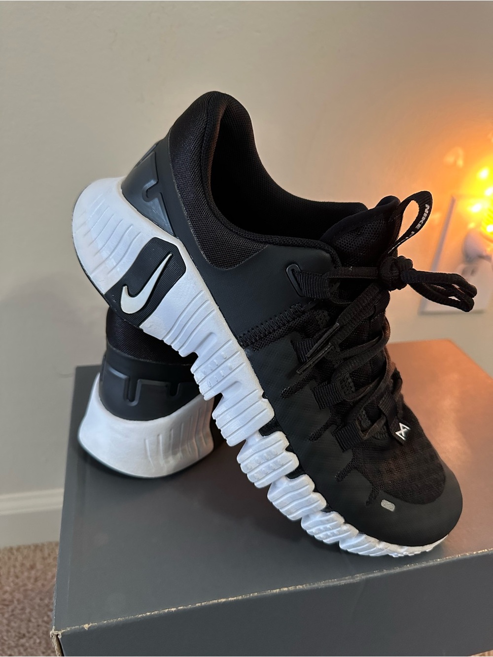 Nike Free Metcon 5, Women’s Flex-Style Training Sneakers. Size 8.5 - Picture 2 of 9